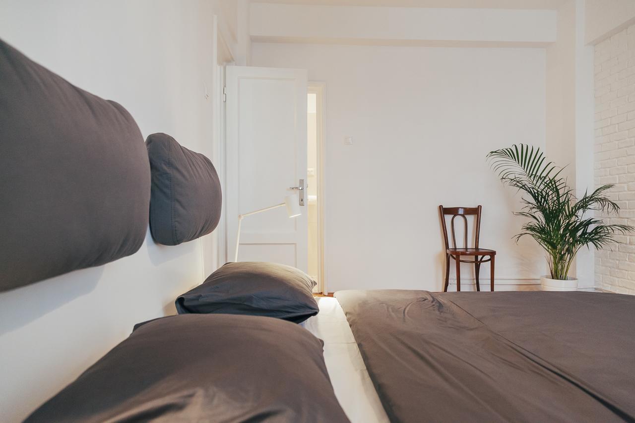 Old Town View Apartment Bukares Bagian luar foto