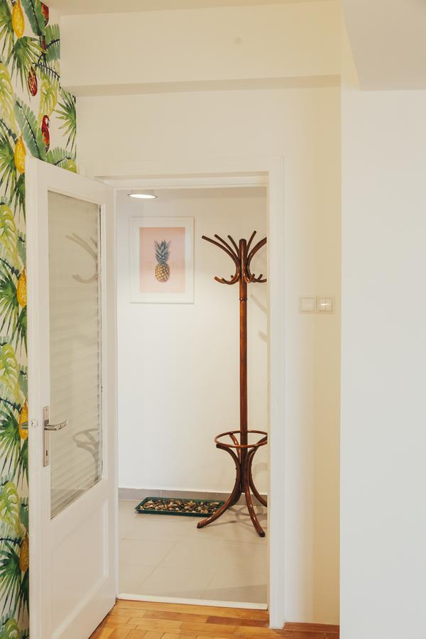 Old Town View Apartment Bukares Bagian luar foto