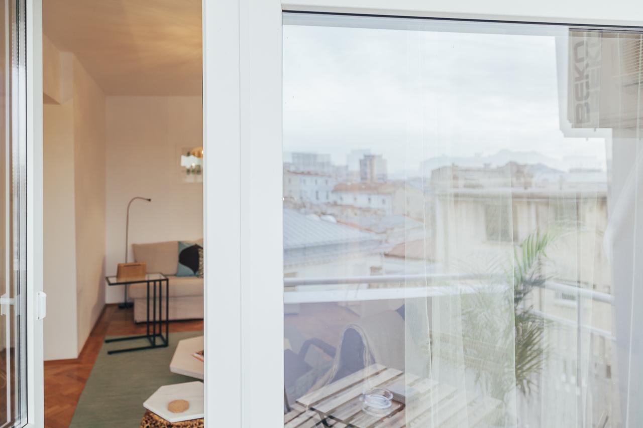 Old Town View Apartment Bukares Bagian luar foto