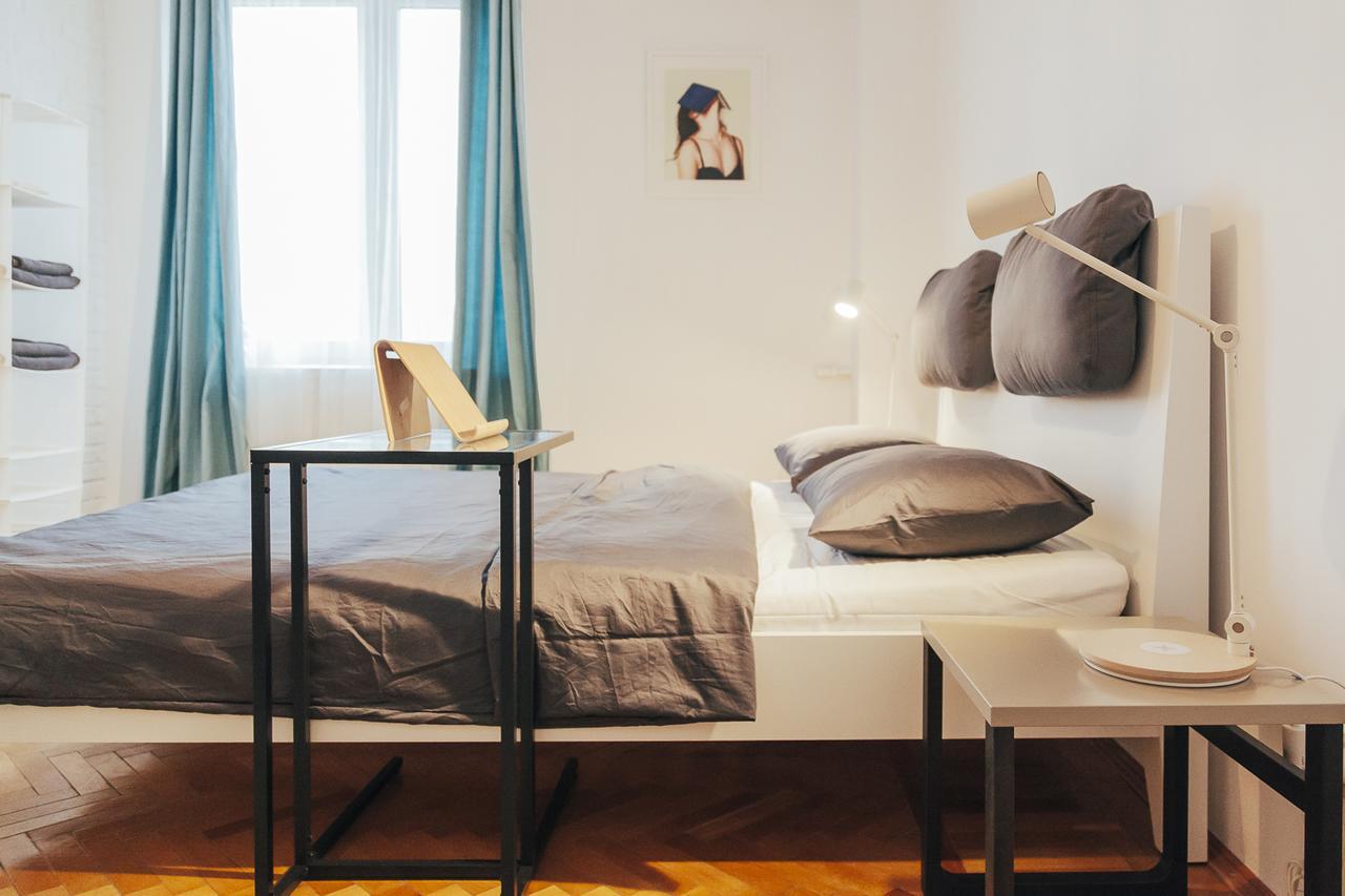 Old Town View Apartment Bukares Bagian luar foto