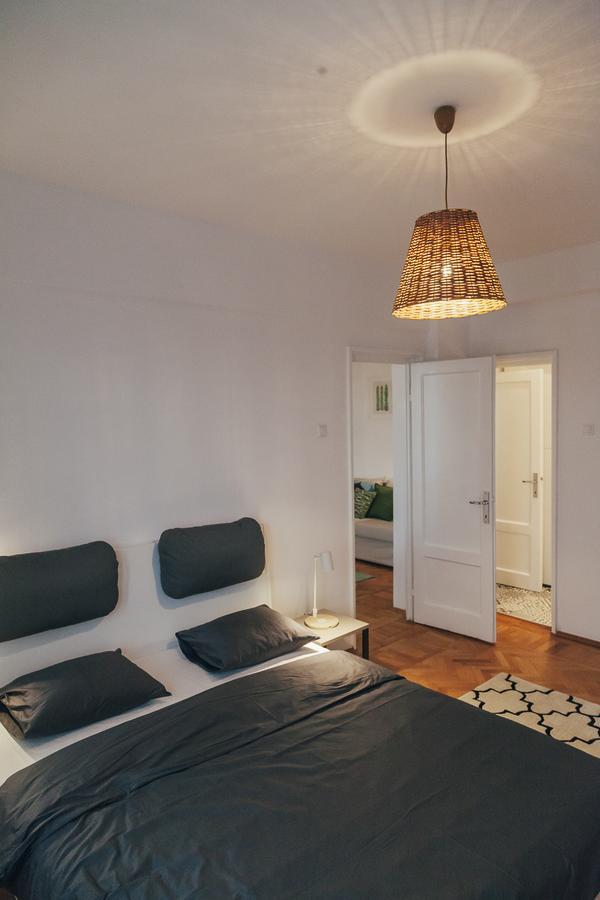 Old Town View Apartment Bukares Bagian luar foto