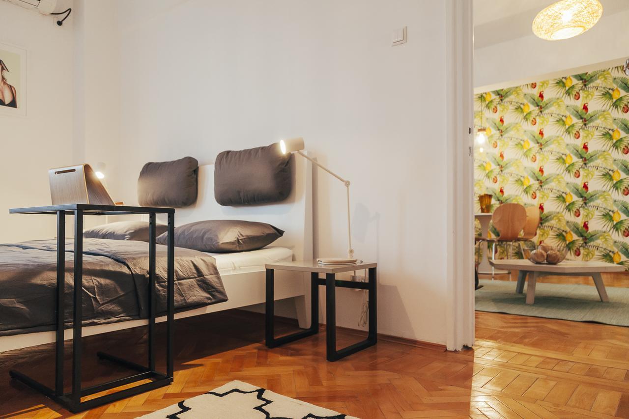 Old Town View Apartment Bukares Bagian luar foto